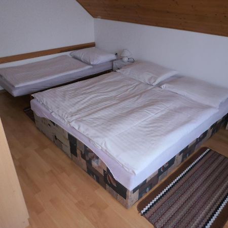 Ubytovani U Machova Jezera - Apartmany - Ludmila Grulisova Doksy  Eksteriør billede