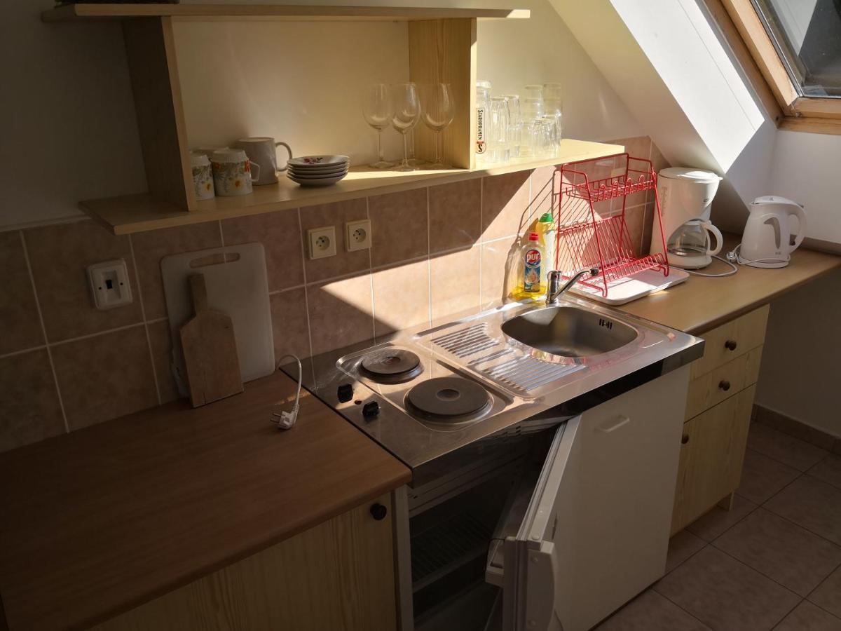 Ubytovani U Machova Jezera - Apartmany - Ludmila Grulisova Doksy  Eksteriør billede