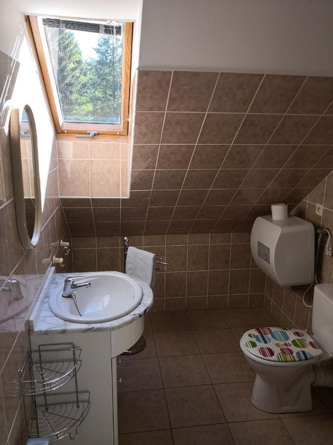 Ubytovani U Machova Jezera - Apartmany - Ludmila Grulisova Doksy  Eksteriør billede